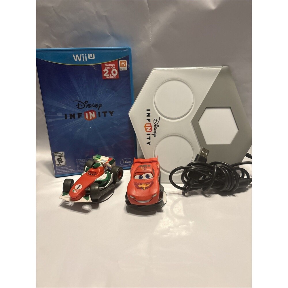 Disney Infinity 2.0 Wii U, w/ statues, base, game